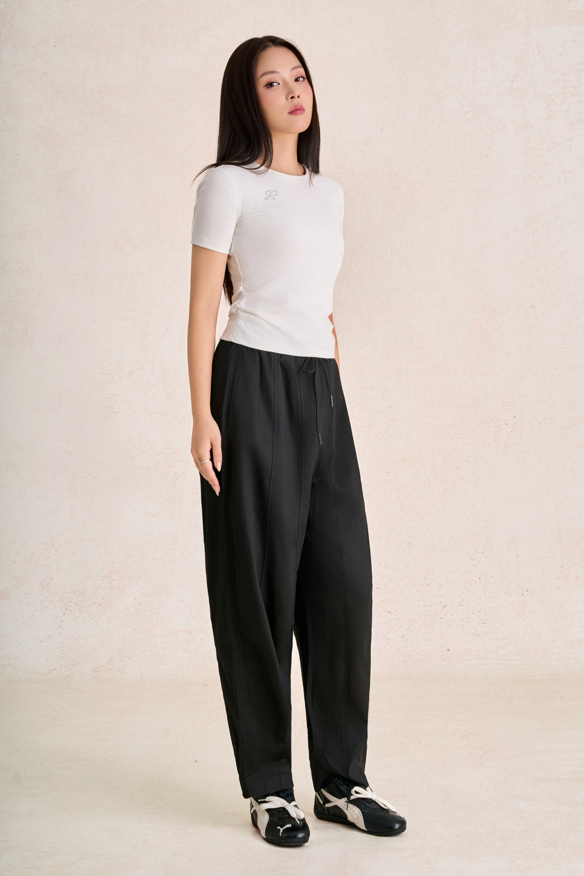 FAT5689 - Áo thun dệt kim vải cotton dáng ôm cổ tròn tay cộc ngực áo có hoạ tiết thời trang - PANTIO