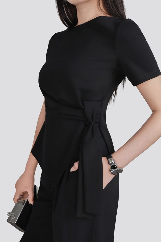 FAT7517 - Áo thun vải cotton dáng peplum cổ thuyền tay ngắn bên hông phối vạt lệch tạo kiểu - PANTIO