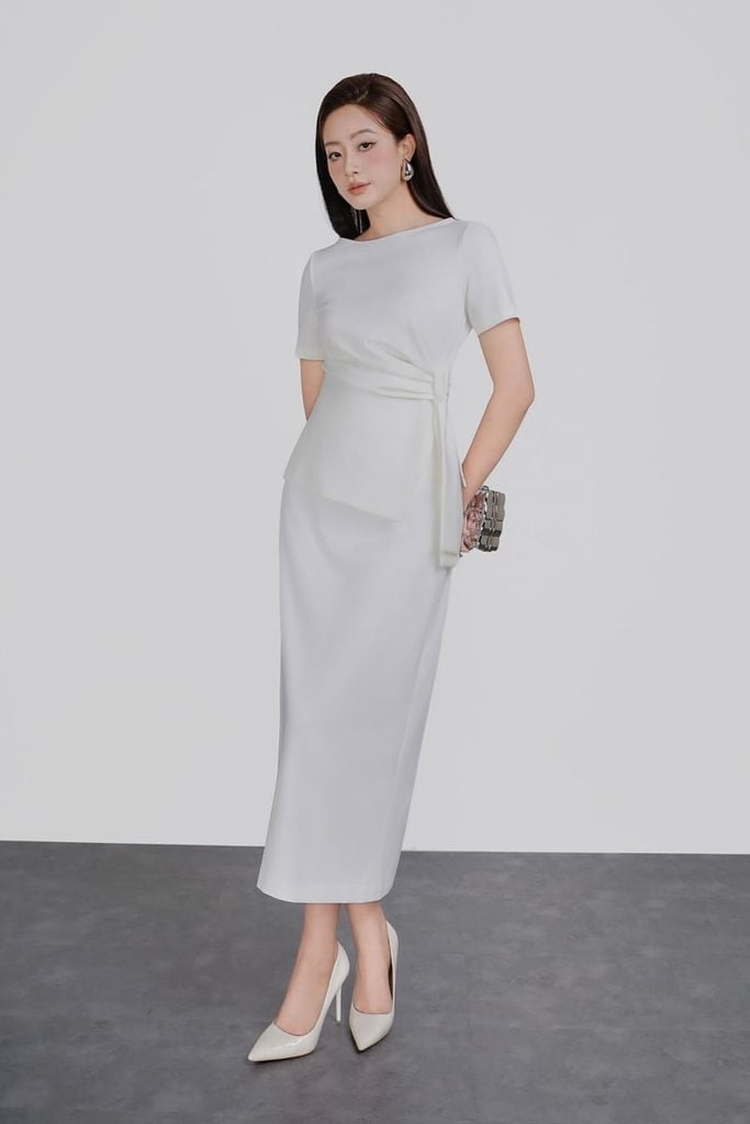 FAT7517 - Áo thun vải cotton dáng peplum cổ thuyền tay ngắn bên hông phối vạt lệch tạo kiểu - PANTIO