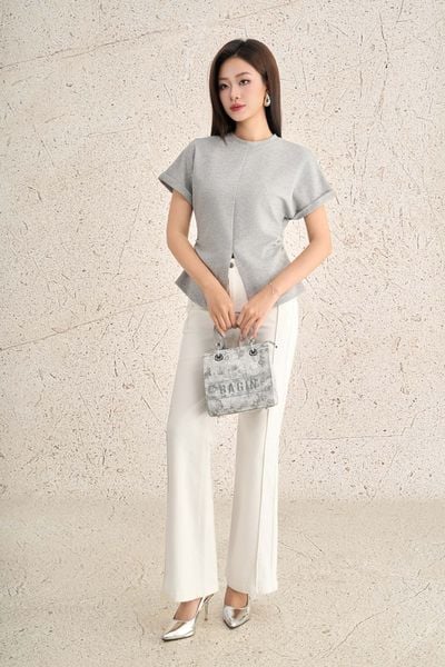 FAT7556 - Áo thun dệt kim vải cotton dáng ôm cổ tròn tay ngắn chiết eo gấu áo xẻ tạo kiểu - PANTIO