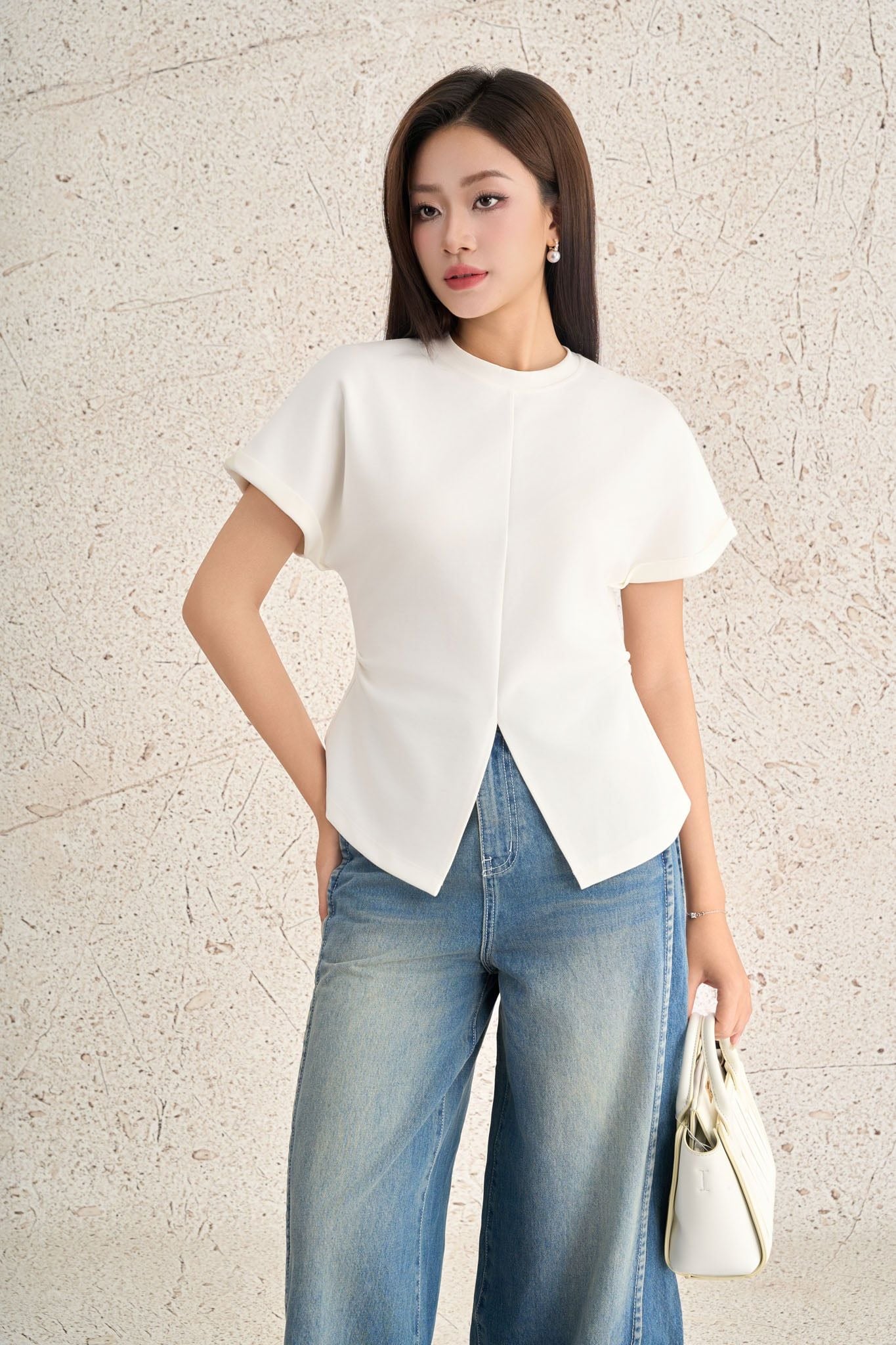 FAT7556 - Áo thun dệt kim vải cotton dáng ôm cổ tròn tay ngắn chiết eo gấu áo xẻ tạo kiểu - PANTIO