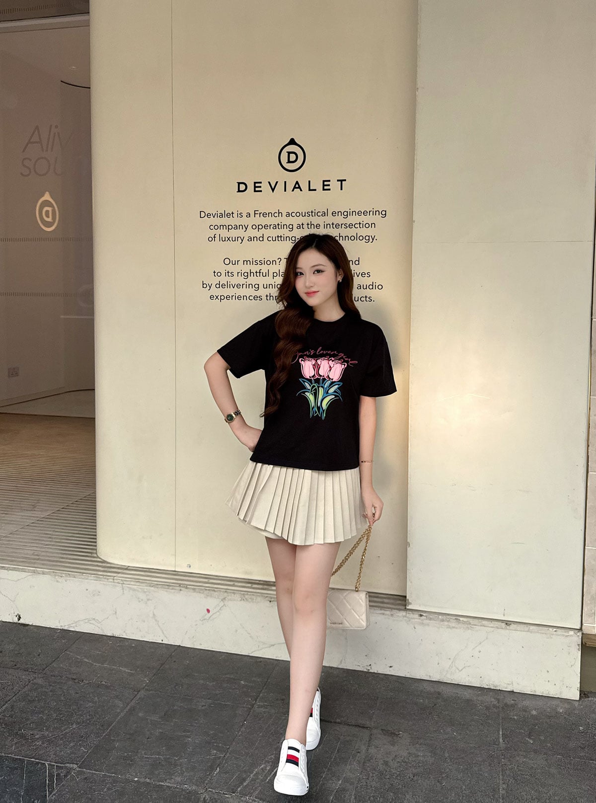 FAT7582 - Áo thun vải cotton dáng suông cổ tròn tay cộc thân áo in hoạ tiết thời trang - JAN.