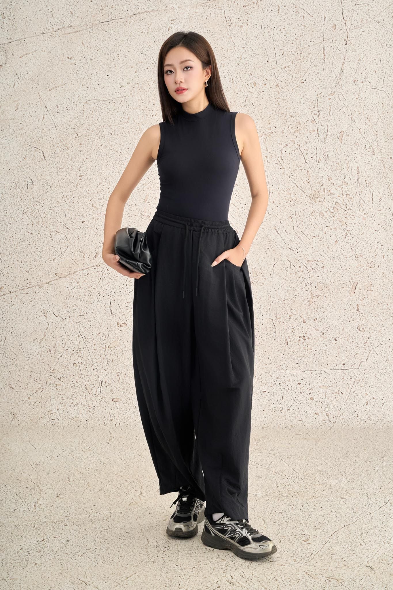 FAT7596 - Áo thun dệt kim vải cotton dáng ôm cổ cao không tay thời trang - PANTIO