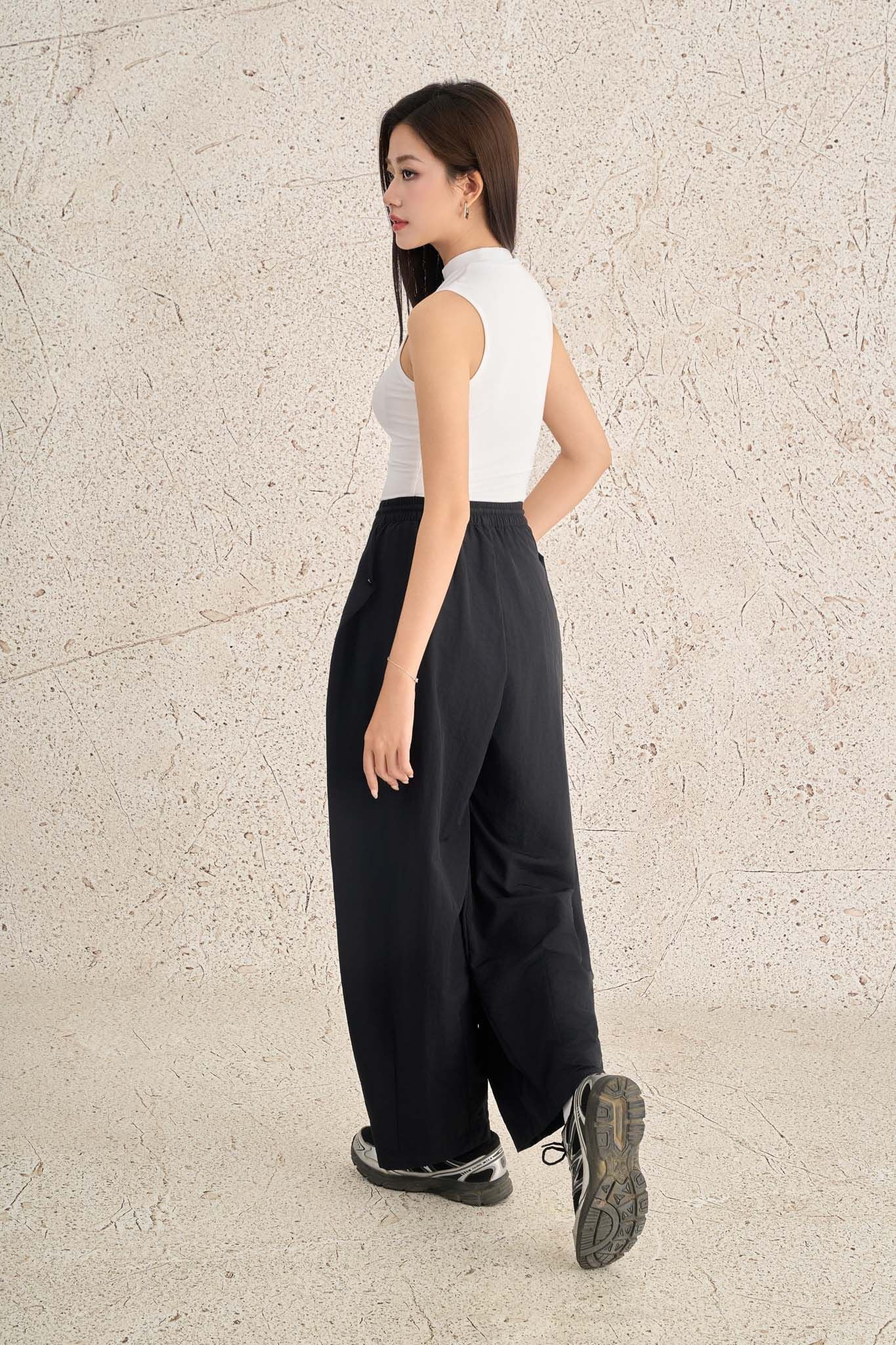 FAT7596 - Áo thun dệt kim vải cotton dáng ôm cổ cao không tay thời trang - PANTIO