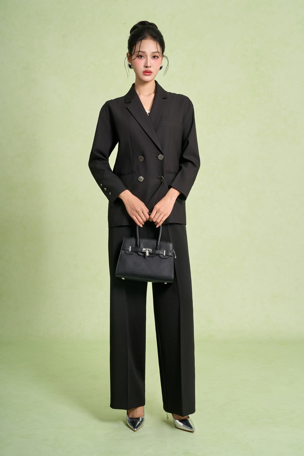 FAV51000 - Áo vest công sở vải tuytsi dáng suông cổ gai ve tay dài thân áo có khuy kim loại tạo kiểu - PANTIO