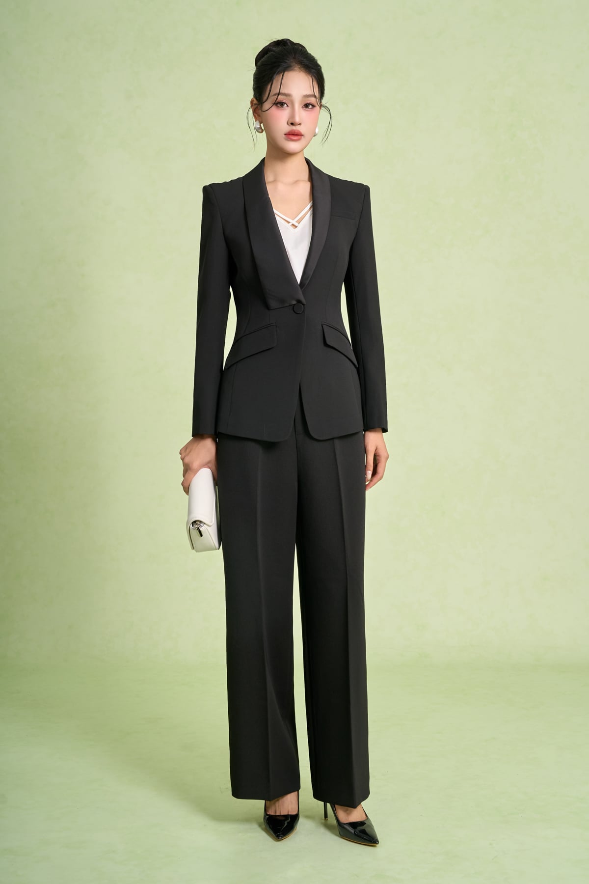 FAV5971 - Áo vest công sở vải tuytsi sáng ôm cổ hai ve tay dài thân áo có nắp túi ốp tạo kiểu - PANTIO