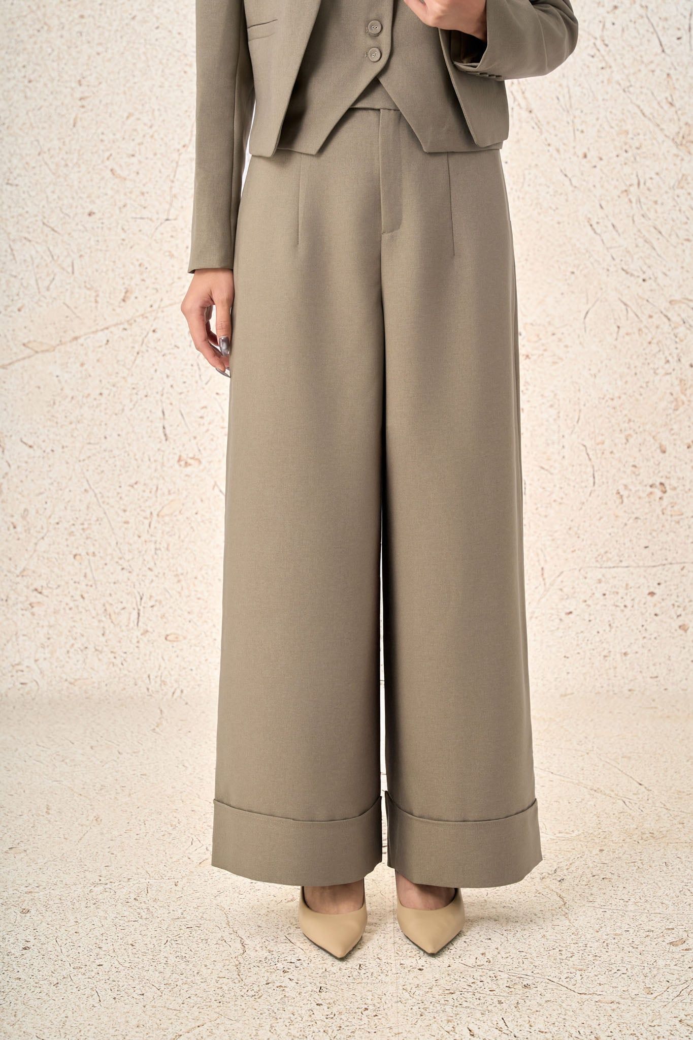 FQD91199 - Quần dài công sở vải demin dáng suông ống rộng gập gấu tạo kiểu khóa thân trước - PANTIO