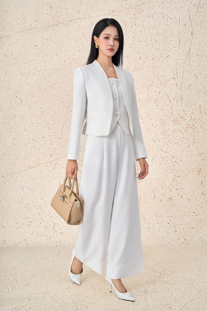 FAV997 - Áo vest công sở vải demin dáng ngắn kèm áo hai dây mặc trong thời trang cài khuy thân trước - PANTIO