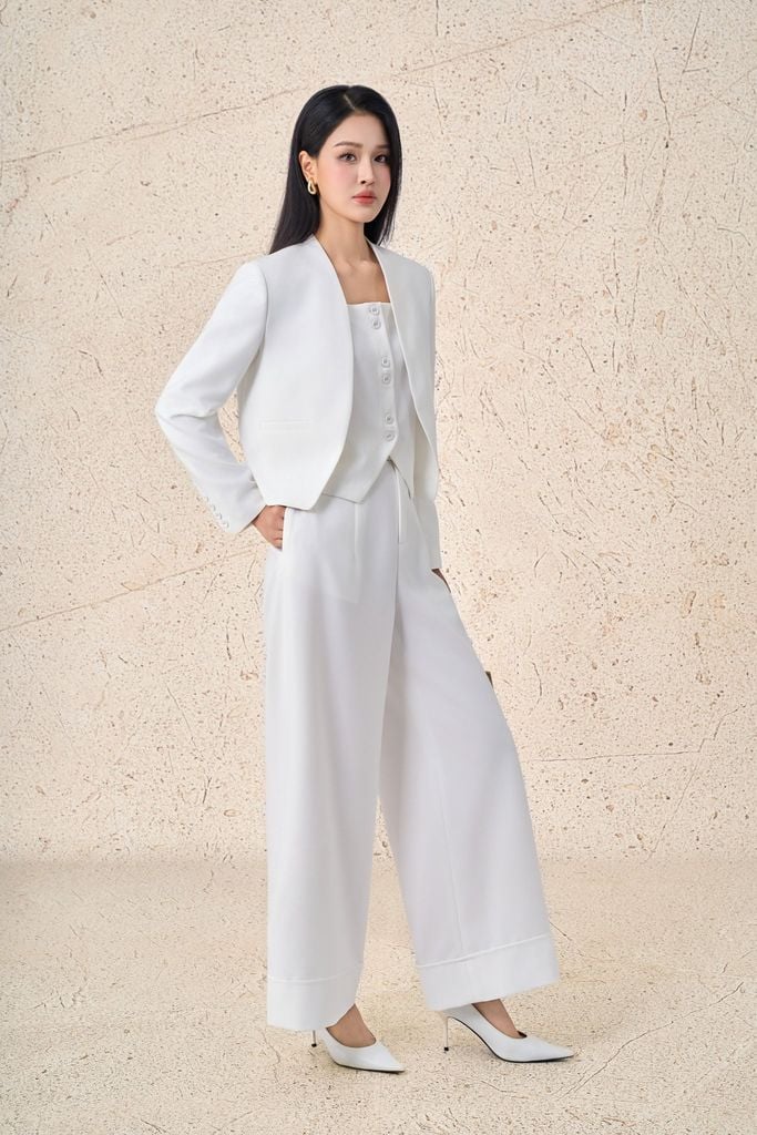 FAV997 - Áo vest công sở vải demin dáng ngắn kèm áo hai dây mặc trong thời trang cài khuy thân trước - PANTIO