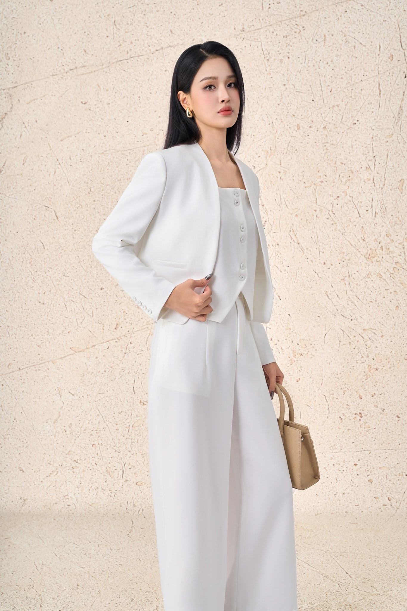 FAV997 - Áo vest công sở vải demin dáng ngắn kèm áo hai dây mặc trong thời trang cài khuy thân trước - PANTIO