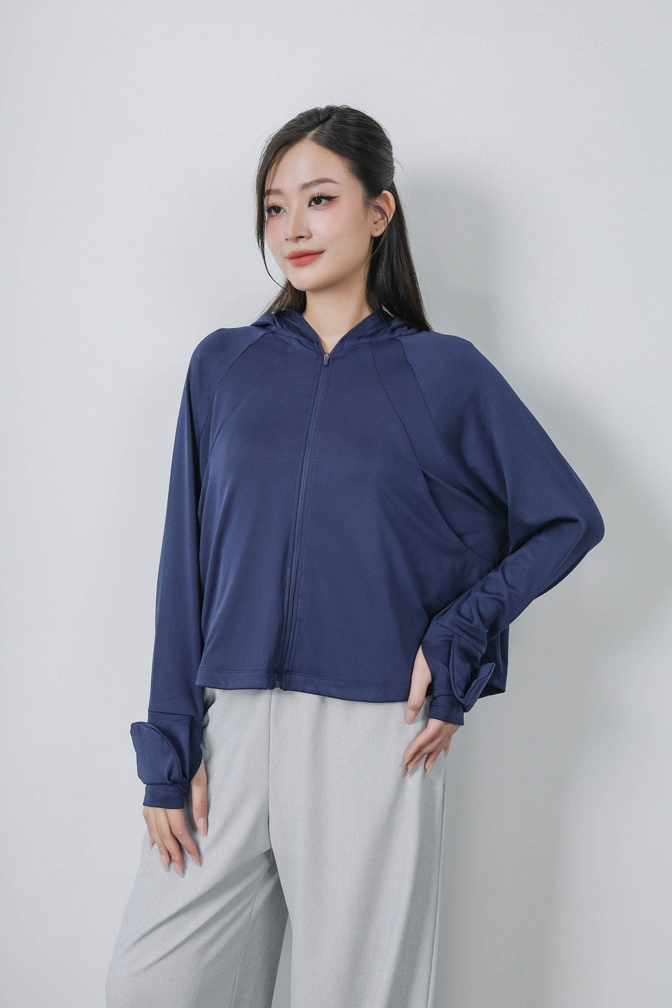 FCN001 - Áo khoác chống nắng cao cấp dáng lửng cánh dơi có mũ - PANTIO