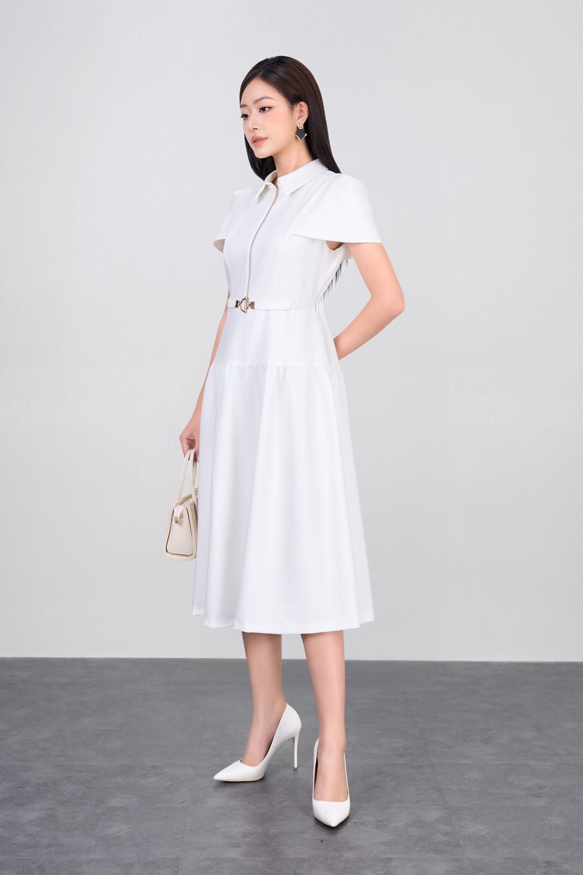 FDC14034 - Đầm công sở vải tuytsi dáng xoè có lót habutai cổ đức phối khoá đồng trang trí kèm thắt lưng tạo kiểu khoá thân sau - PANTIO