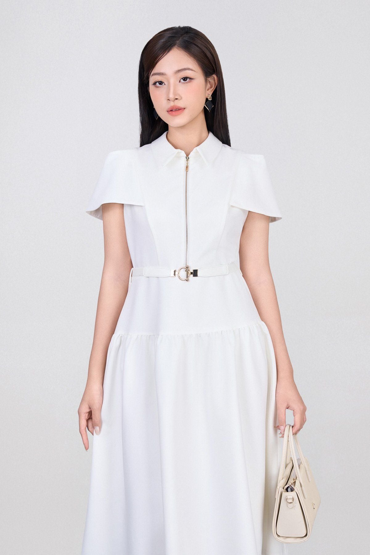 FDC14034 - Đầm công sở vải tuytsi dáng xoè có lót habutai cổ đức phối khoá đồng trang trí kèm thắt lưng tạo kiểu khoá thân sau - PANTIO