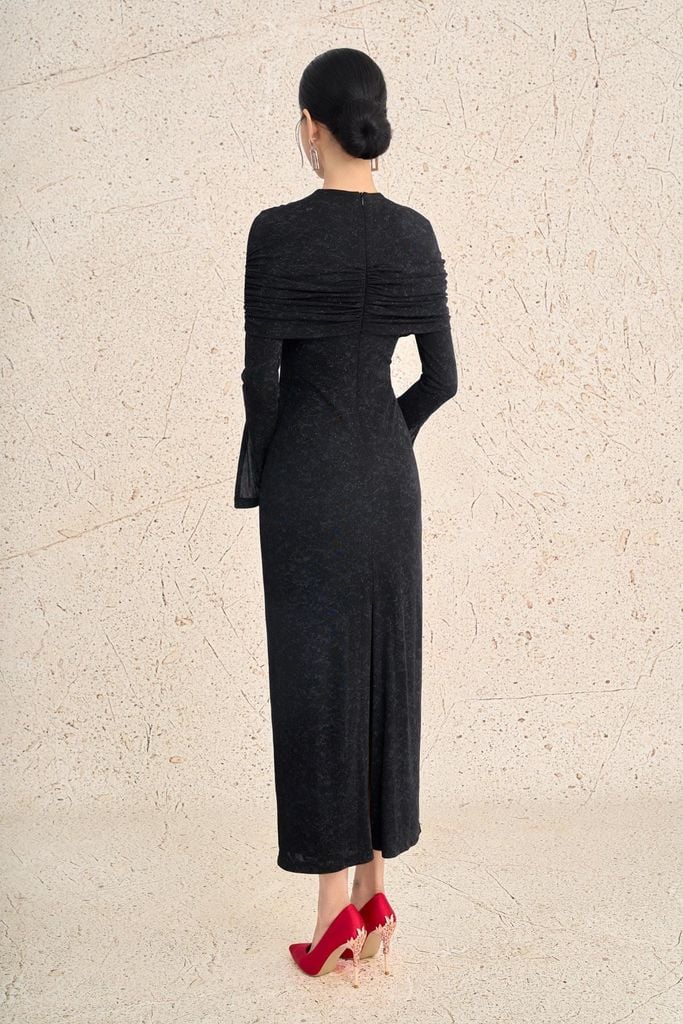 FDC15445 - Đầm công sở vải len dáng ôm cổ tròn ống tay xẻ tà cách điệu khoá thân sau - PANTIO