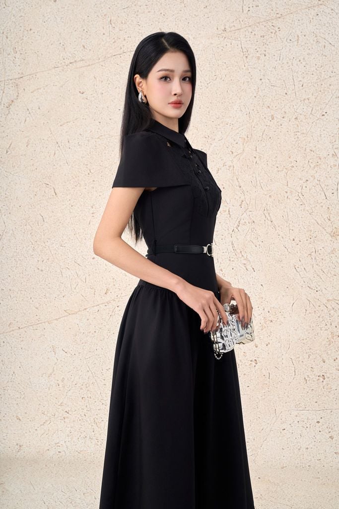 FDC15451 - Đầm công sở vải tuytsi cổ bẻ tay ngắn ngực phối ren hoa mảng eo phối dây đai co giãn khóa thân sau - PANTIO