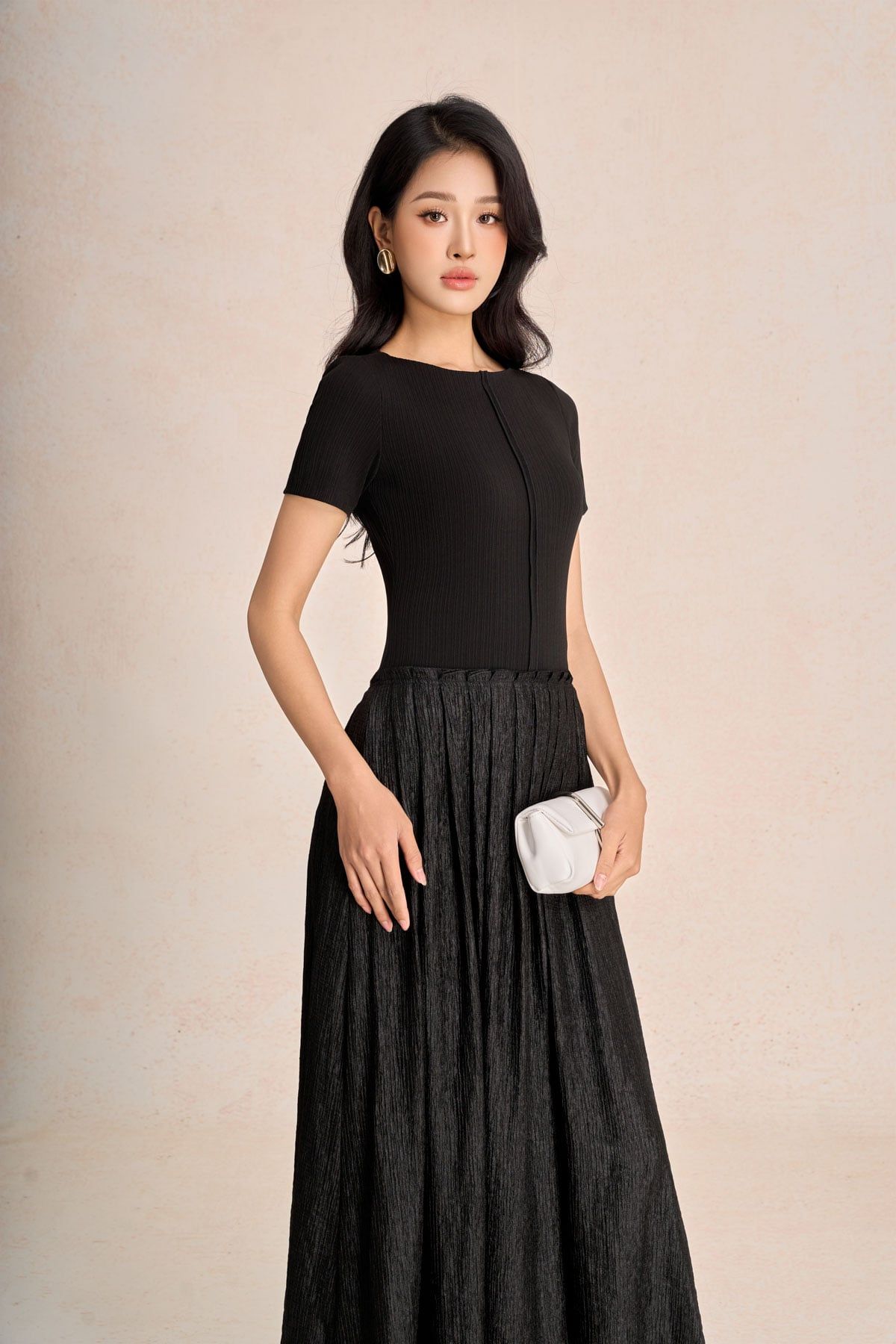FDC15478 - Đầm công sở vải tơ nhăn dáng A cổ tròn tay ngắn thân váy xếp nhún tạo xoè thời trang - PANTIO