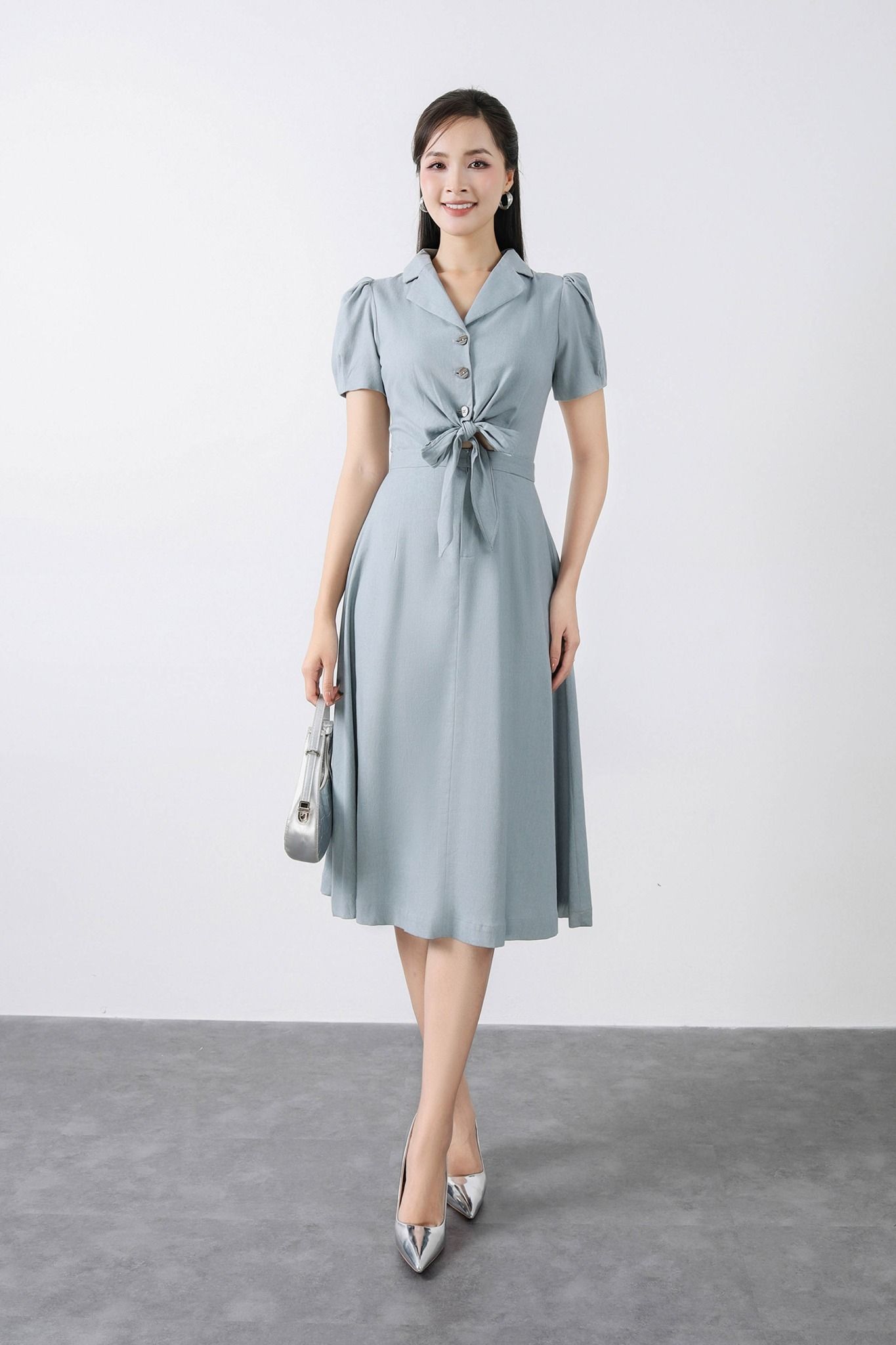 FDC33433 - Đầm công sở vải linen dáng xòe thân sơ mi buộc nơ cổ hai ve tay bồng - PANTIO