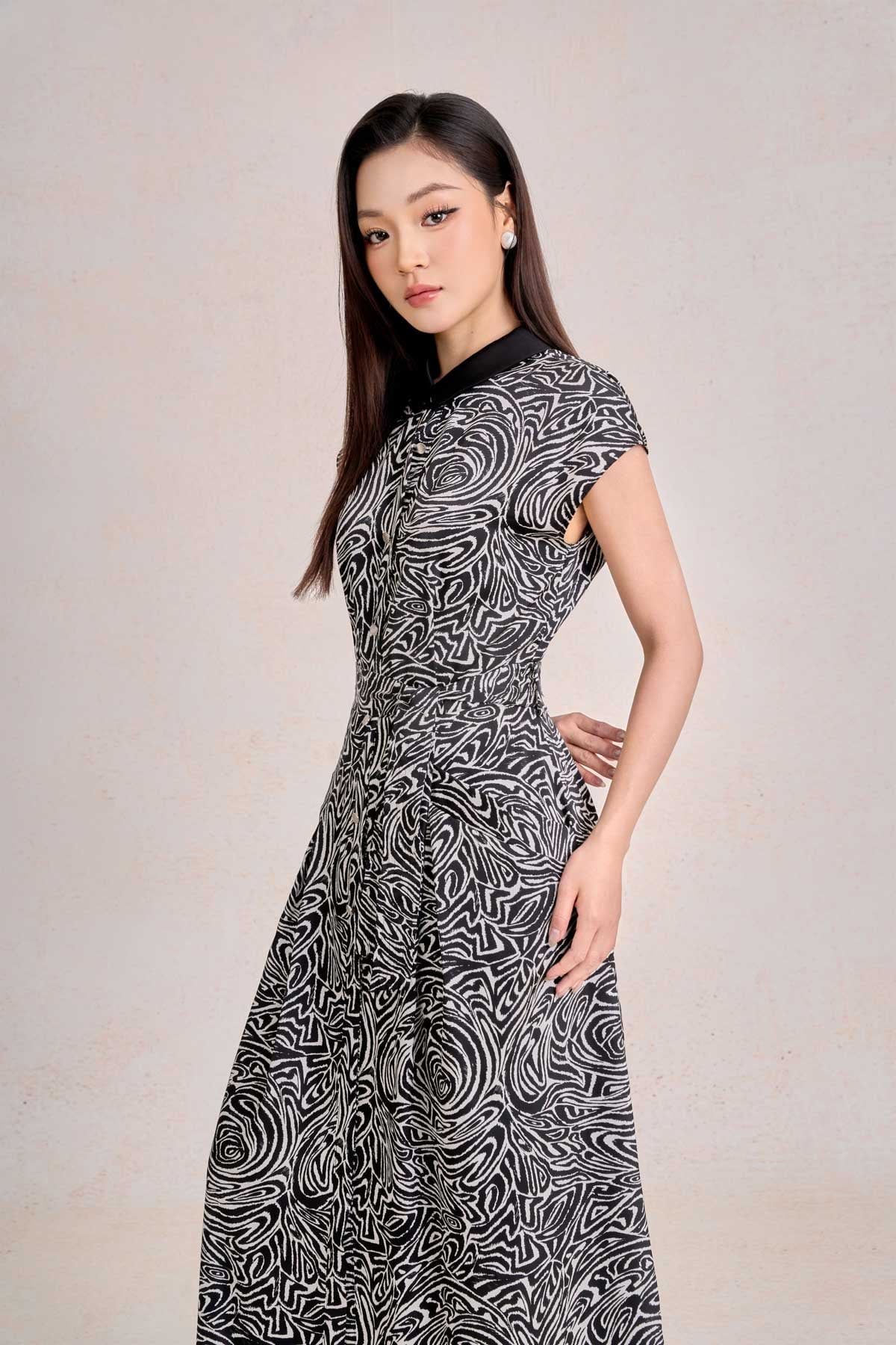 FDC33518 - Đầm công sở vải lụa cát dáng suông cổ bẻ tay chờm eo có đai thắt tạo kiểu cài khuy trước - PANTIO