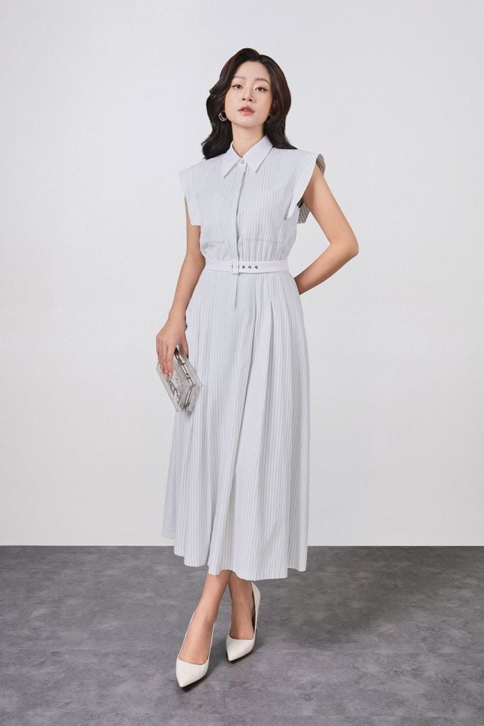 FDC33959 - Đầm công sở vải thô kẻ mỏng dáng ôm cổ bẻ tay chờm eo váy phối dây lưng tạo kiểu cài khuy thân trước - PANTIO
