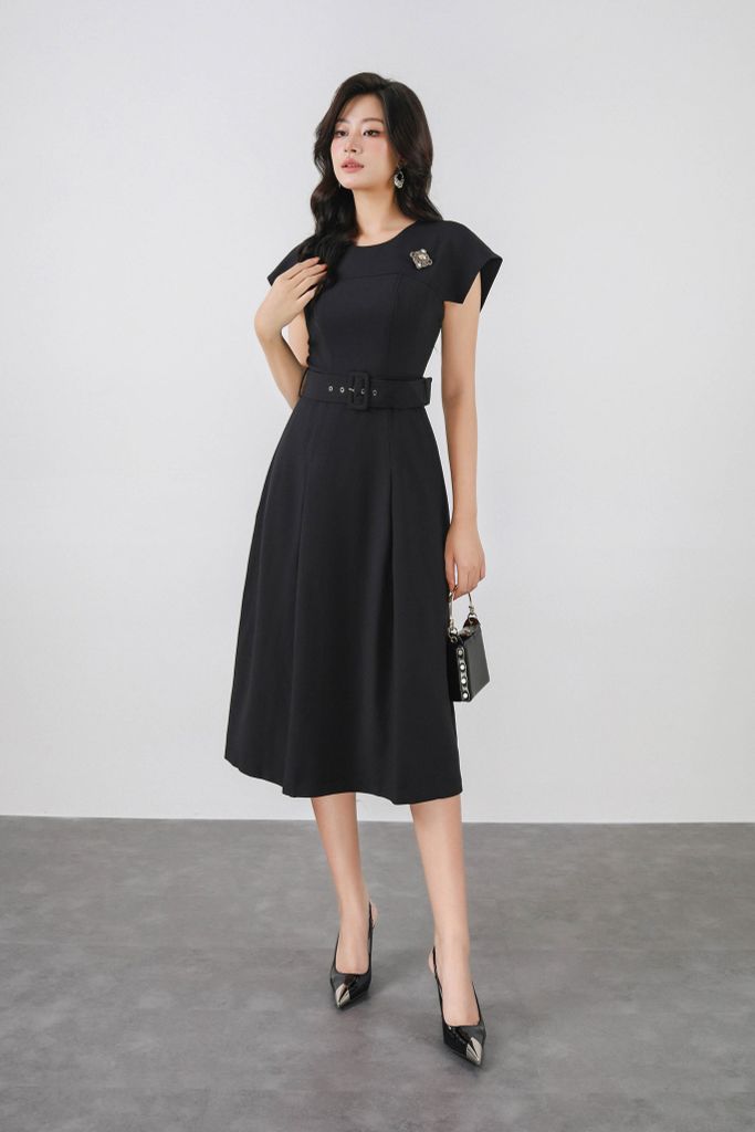 FDC34053 - Đầm công sở vải tuytsi dáng xòe có lót vải habutai cổ tròn vai chờm phối kèm đai tạo kiểu khóa thân sau - PANTIO