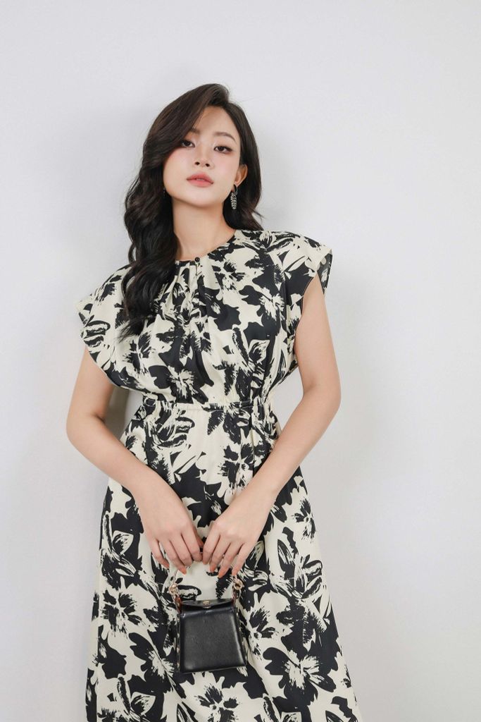 FDC34069 - Đầm công sở vải lụa dáng suông có lót vải habutai eo bo chun tạo kiểu cổ tròn nếp nhún vai chờm - PANTIO