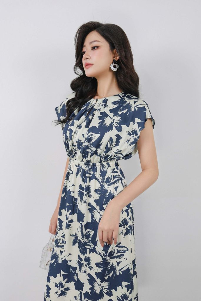 FDC34069 - Đầm công sở vải lụa dáng suông có lót vải habutai eo bo chun tạo kiểu cổ tròn nếp nhún vai chờm - PANTIO