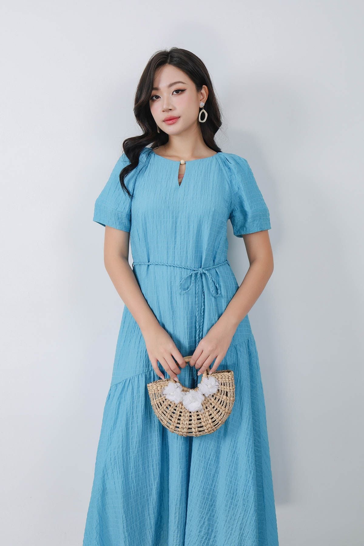 FDC35008 - Đầm công sở vải thô mỏng dáng suông cổ tròn tay bồng nhẹ eo phối dây đai thắt tạo kiểu - PANTIO