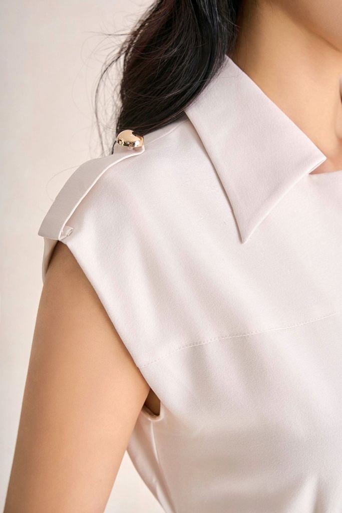 FDC35278 - Đầm công sở vải thô đũi dáng ôm cổ xẻ V vai chờm đính phụ kiện thời trang khoá thân sau - PANTIO