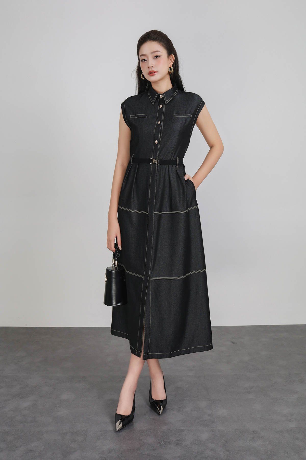 FDC35312 - Đầm công sở vải demin dáng ôm cổ đức tay chờm thân váy phối đường viền chỉ cài khuy thân trước lưng bo chun co giãn - PANTIO