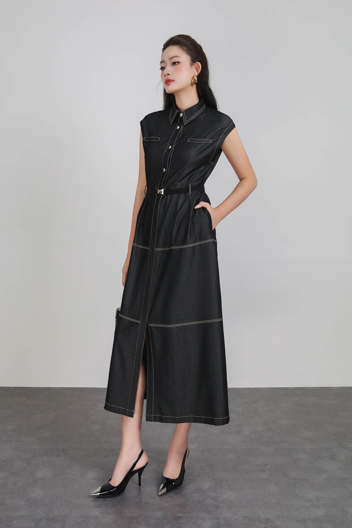 FDC35312 - Đầm công sở vải demin dáng ôm cổ đức tay chờm thân váy phối đường viền chỉ cài khuy thân trước lưng bo chun co giãn - PANTIO