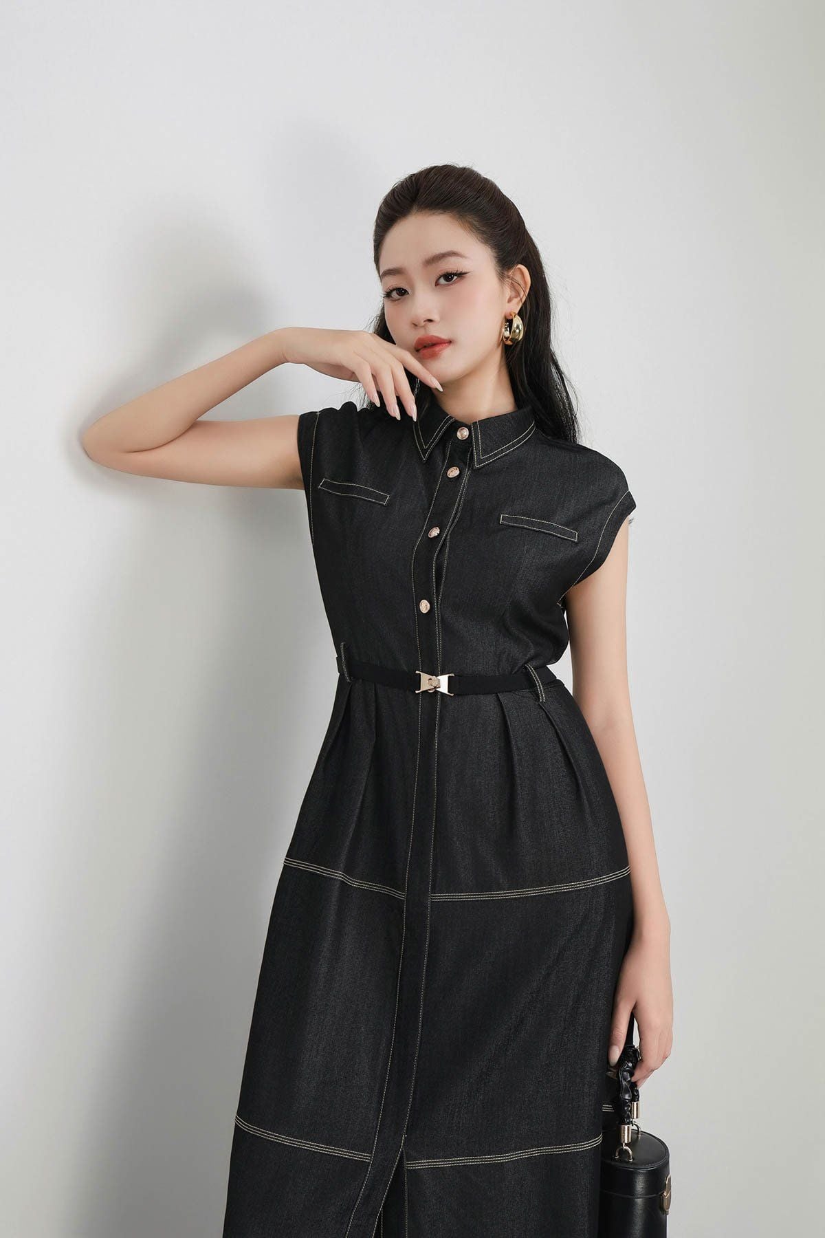 FDC35312 - Đầm công sở vải demin dáng ôm cổ đức tay chờm thân váy phối đường viền chỉ cài khuy thân trước lưng bo chun co giãn - PANTIO