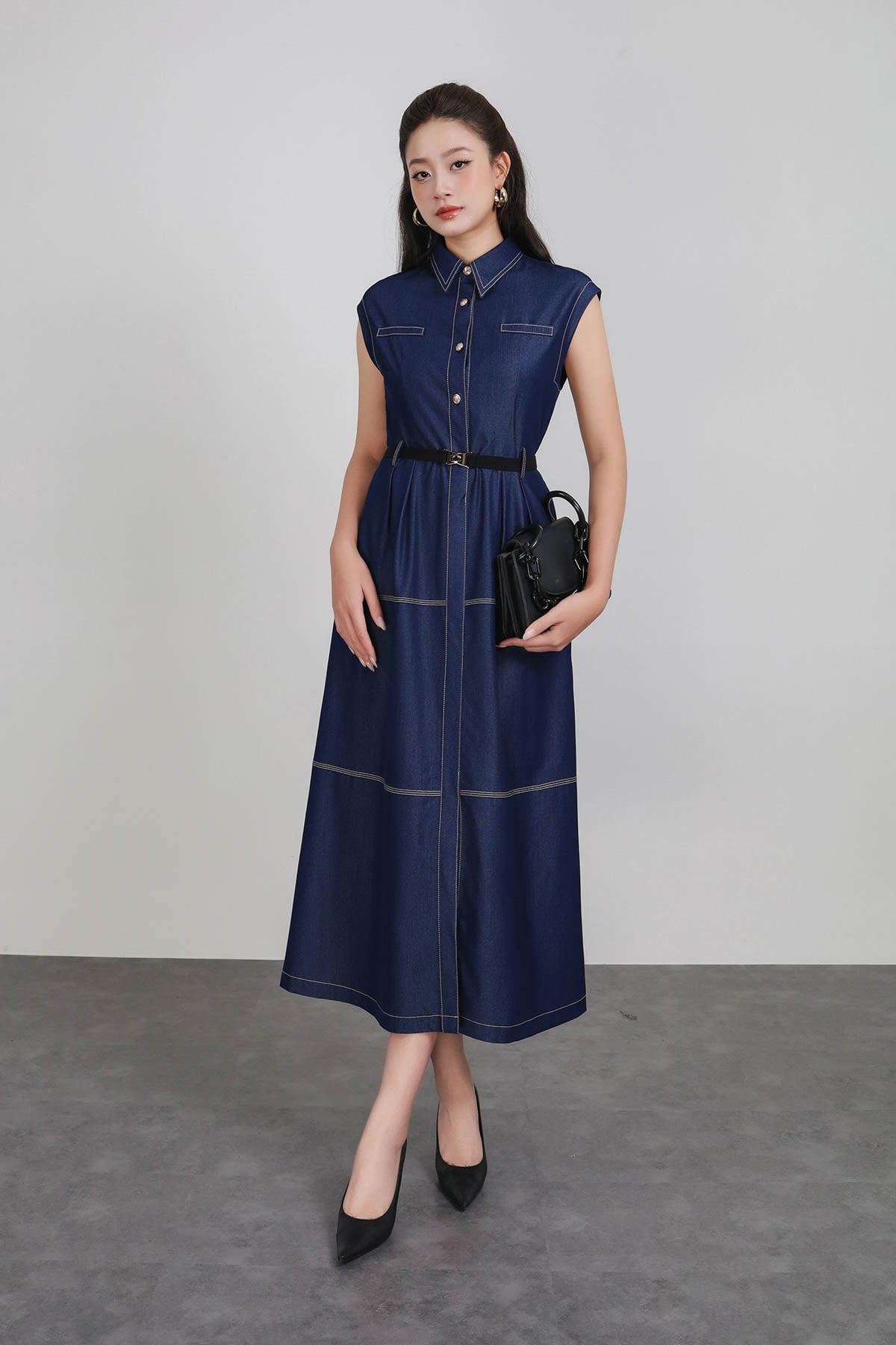 FDC35312 - Đầm công sở vải demin dáng ôm cổ đức tay chờm thân váy phối đường viền chỉ cài khuy thân trước lưng bo chun co giãn - PANTIO