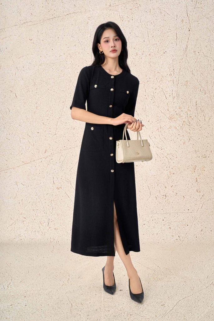 FDC35341 - Đầm công sở vải thô chun dáng ôm cổ tròn tay lửng thân váy có túi đính khuy đá tạo kiểu xẻ tà trước - PANTIO
