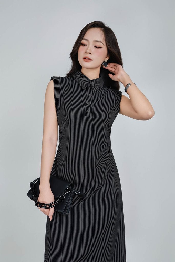 FDC35347 - Đầm công sở vải thô kẻ dáng ôm cổ bẻ đính khuy vai chờm thân váy nhún eo tạo kiểu khoá thân sau - PANTIO