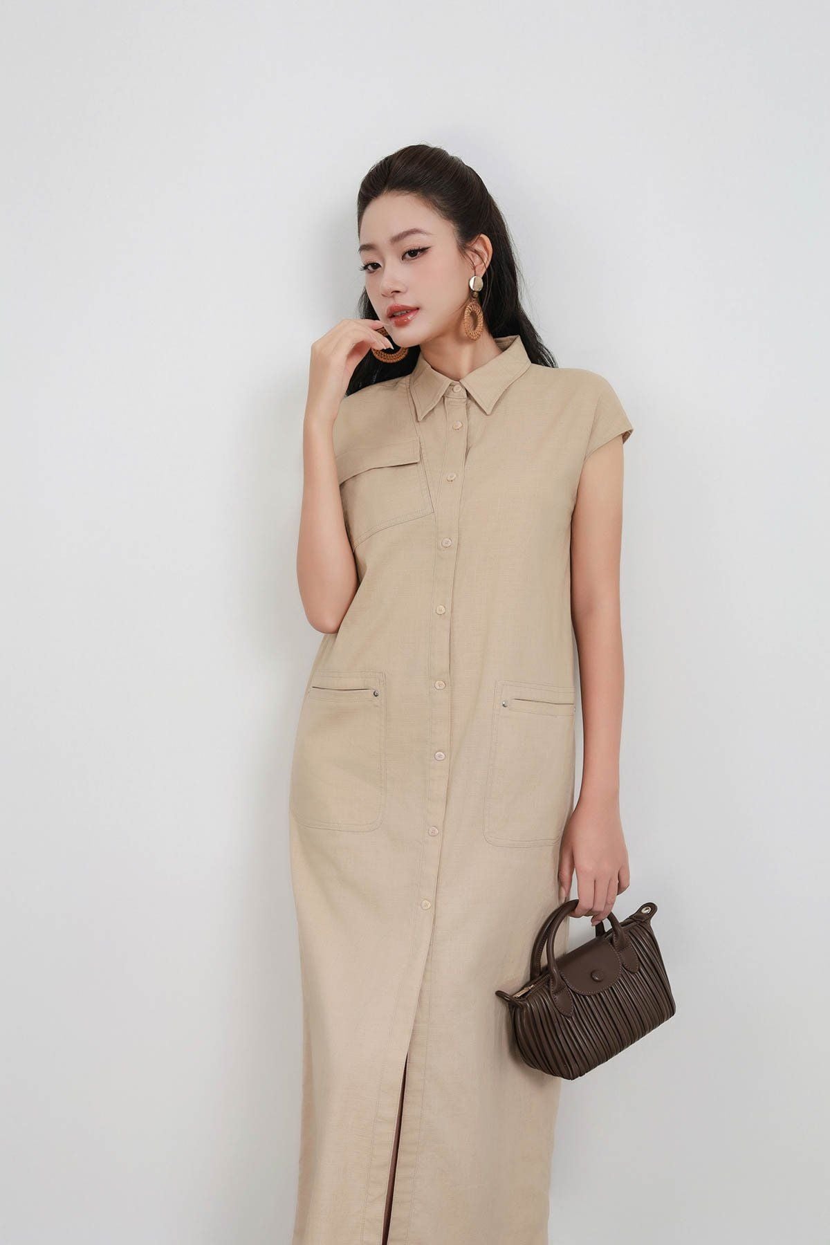 FDC35348 - Đầm công sở vải linen dáng suông cổ đức tay chờm thân váy có túi hộp tạo kiểu cài khuy thân trước - PANTIO