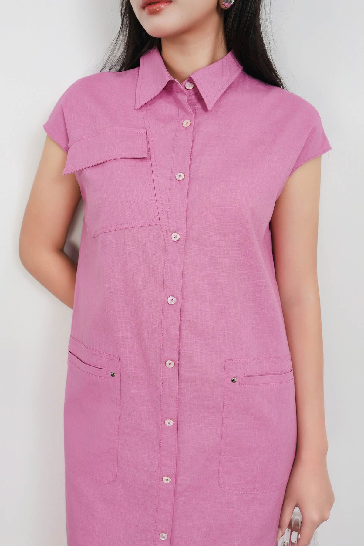 FDC35348 - Đầm công sở vải linen dáng suông cổ đức tay chờm thân váy có túi hộp tạo kiểu cài khuy thân trước - PANTIO