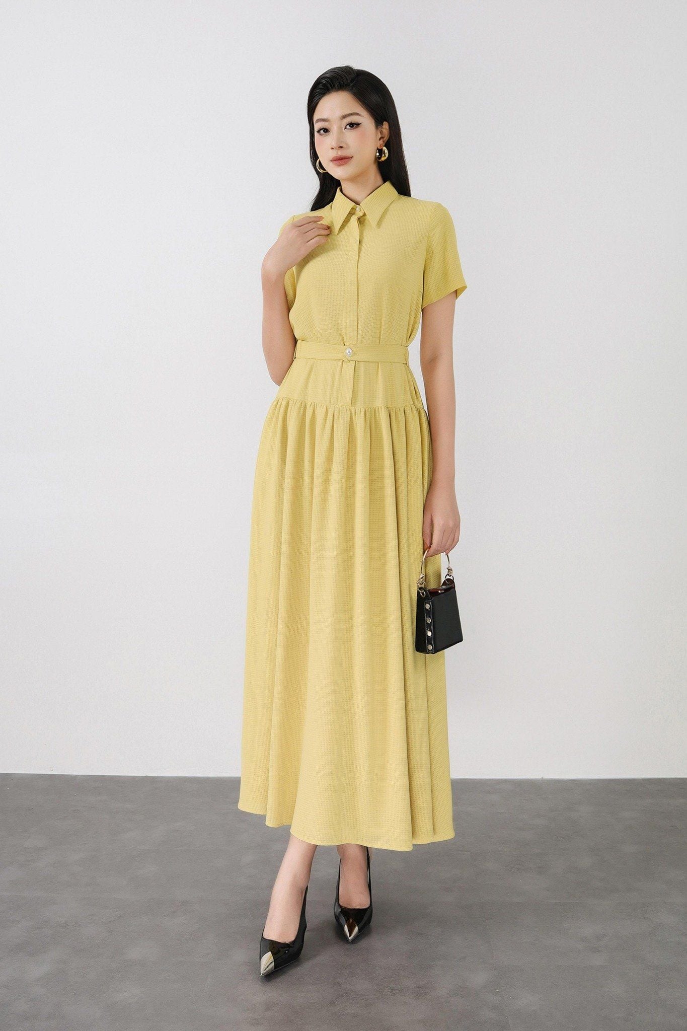 FDC35350 - Đầm công sở vải thô mỏng dáng A Xoè cổ đức tay ngắn thân váy xếp nhún tạo xoè kèm dây đai thắt eo cài khuy thân trước - PANTIO