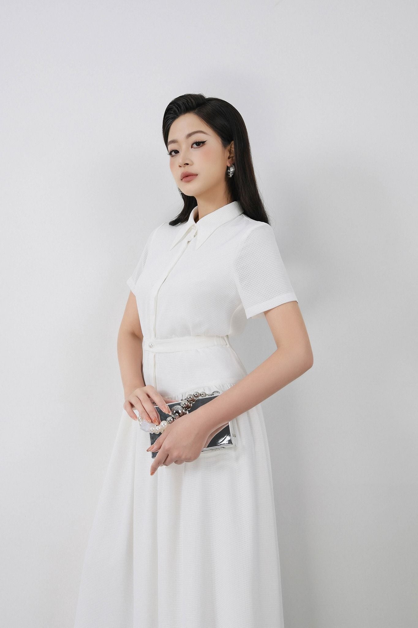 FDC35350 - Đầm công sở vải thô mỏng dáng A Xoè cổ đức tay ngắn thân váy xếp nhún tạo xoè kèm dây đai thắt eo cài khuy thân trước - PANTIO