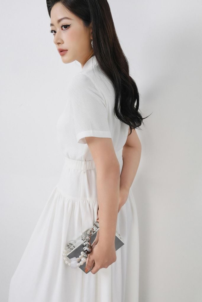 FDC35350 - Đầm công sở vải thô mỏng dáng A Xoè cổ đức tay ngắn thân váy xếp nhún tạo xoè kèm dây đai thắt eo cài khuy thân trước - PANTIO