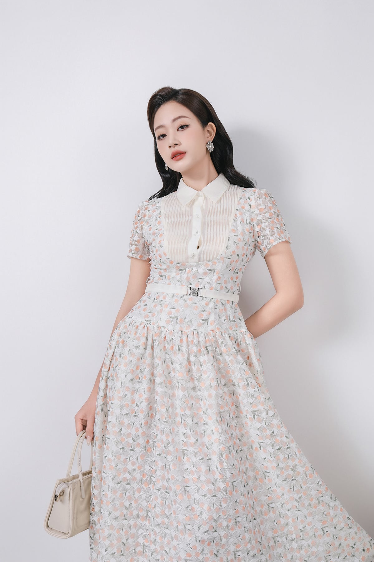 FDC35369 - Đầm công sở vải ren hoa cao cấp cổ bẻ ngực áo phối ly thân váy xếp ly bung tạo xoè kèm dây đai tạo kiểu khoá thân sau - PANTIO