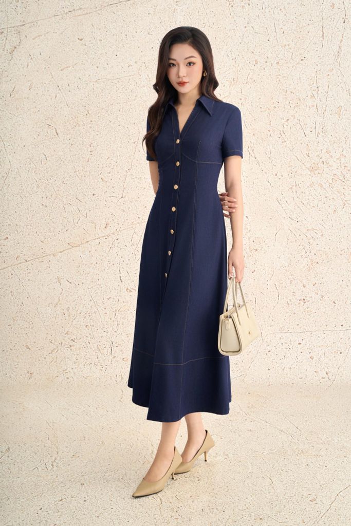 FDC35375 - Đầm công sở vải demin dáng ôm cổ bẻ xẻ V thời trang eo ôm tạo kiểu thân váy phối khuy kim loại - PANTIO