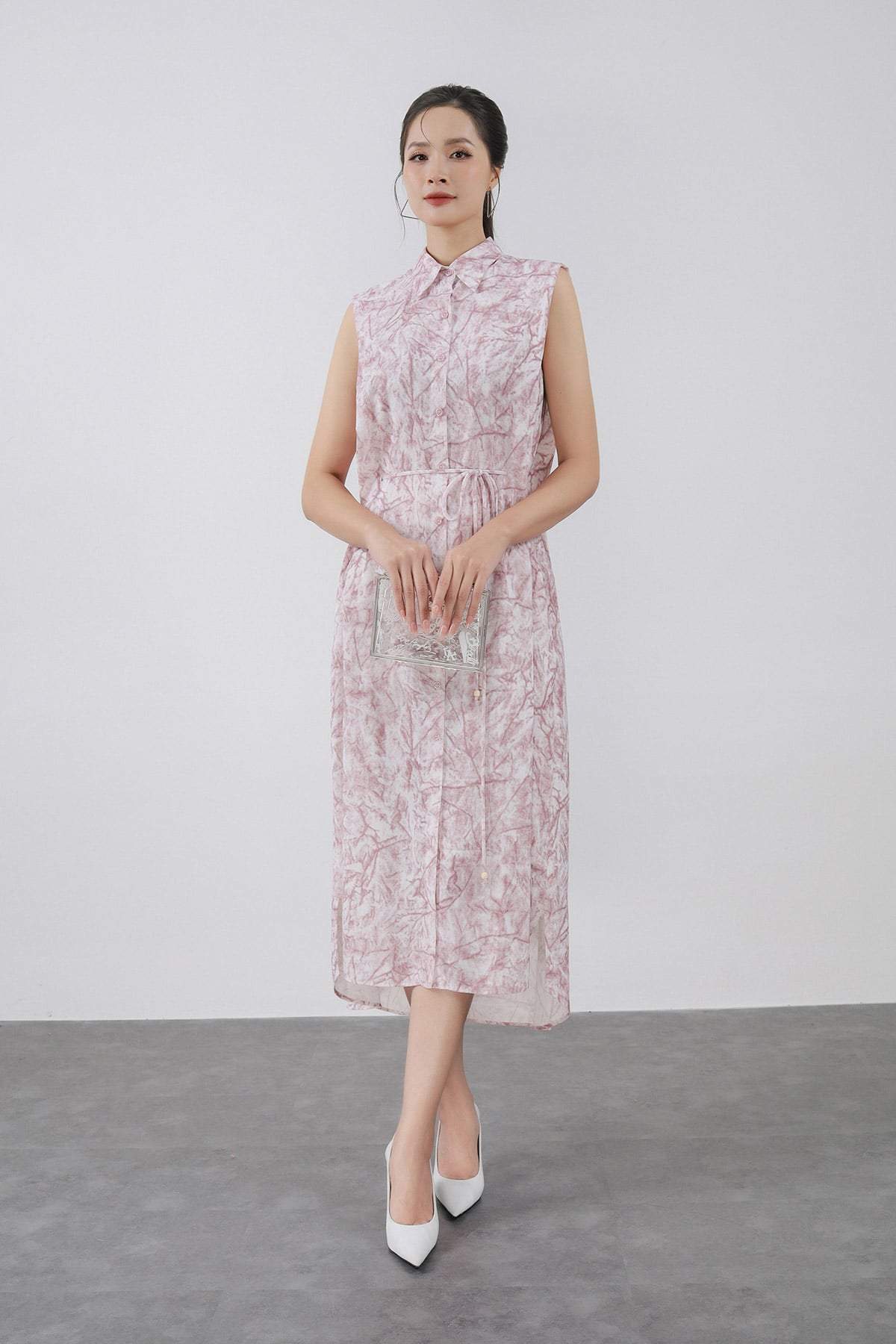 FDC35381 - Đầm công sở vải thô đũi dáng suông cổ đức vai chờm eo phối dây thắt tạo kiểu cài khuy trước - PANTIO