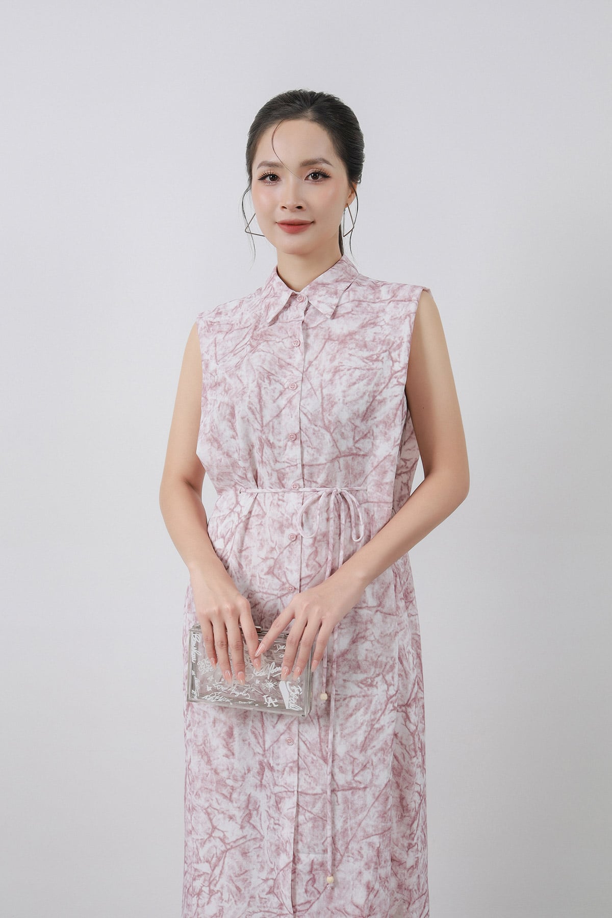 FDC35381 - Đầm công sở vải thô đũi dáng suông cổ đức vai chờm eo phối dây thắt tạo kiểu cài khuy trước - PANTIO