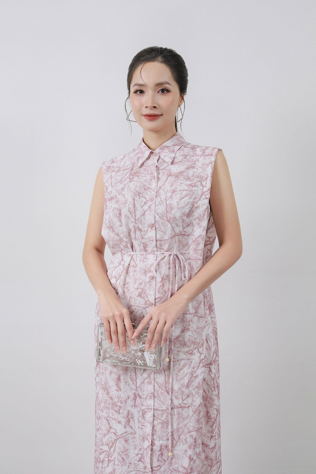 FDC35381 - Đầm công sở vải thô đũi dáng suông cổ đức vai chờm eo phối dây thắt tạo kiểu cài khuy trước - PANTIO