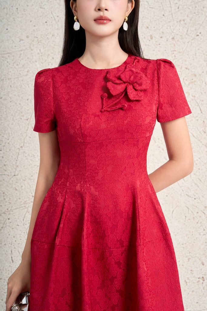 FDC35389 - Đầm công sở vải tafta dáng xòe cổ tròn tay bồng nhẹ đính hoa 3D cao cấp ôm eo thân váy phối ly phồng tạo kiểu khoá thân sau - PANTIO