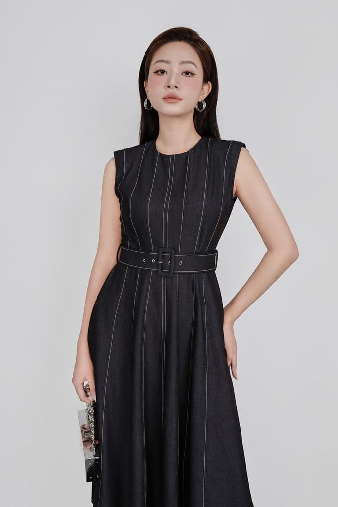 FDC35392 - Đầm công sở vải demin dáng ôm cổ tròn tay chờm thân váy phối hoạ tiết đường chỉ có dây đai thắt eo khoá thân sau - PANTIO