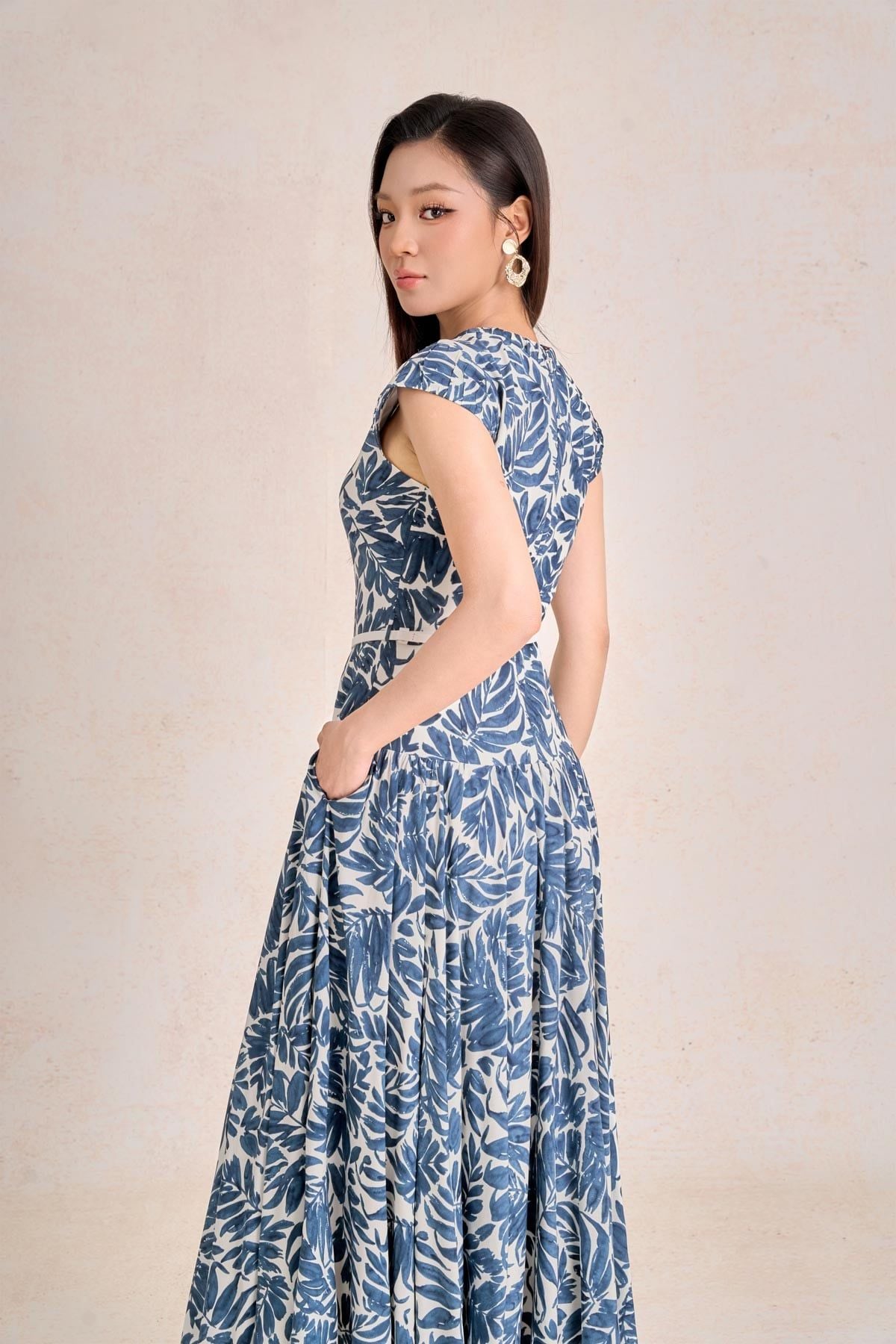FDC35456 - Đầm công sở vải thô lanh dáng suông cổ tròn tay chờm thân váy phối ly bung tạo xoè eo có dây đai thời trang - PANTIO