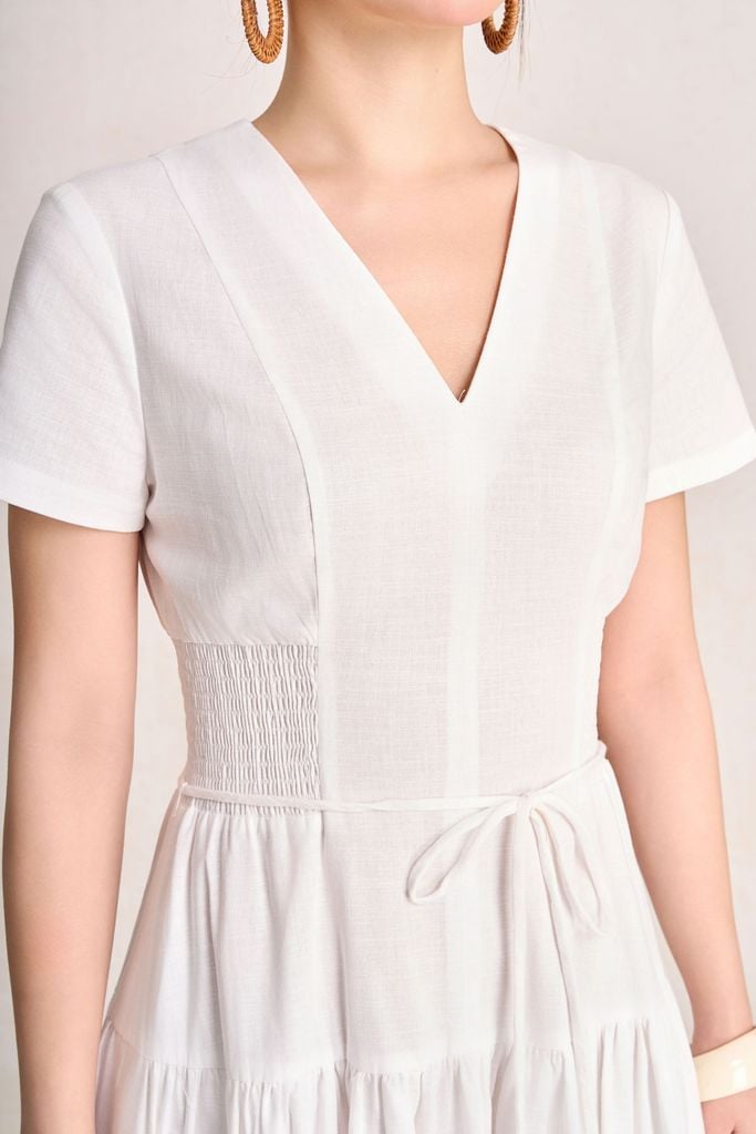 FDC35503 - Đầm công sở vải linen dáng chữ A cổ xẻ V tay cộc eo đáp cạp bản to thân váy xếp nhún tạo xoè - PANTIO