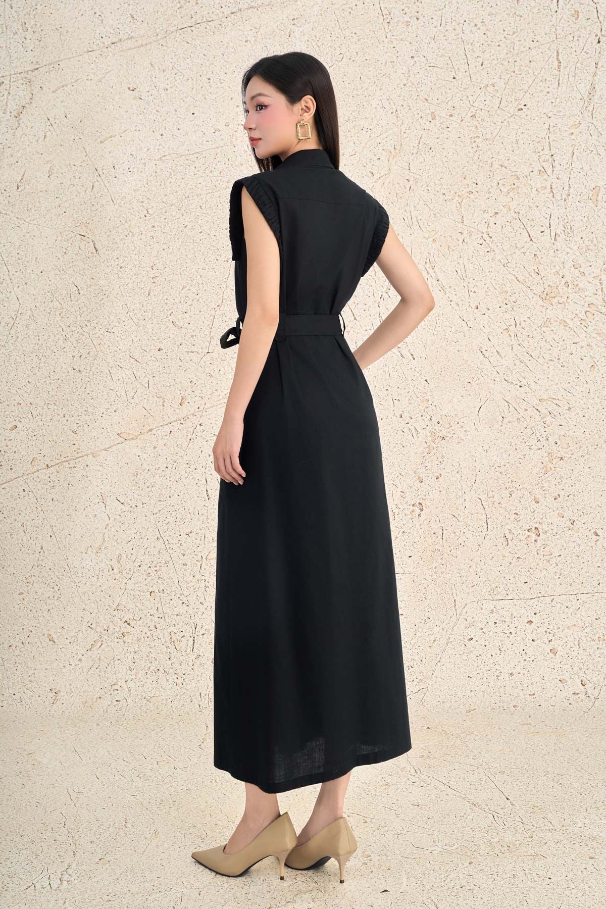 FDC35508 - Đầm công sở vải linen dáng suông cổ xẻ V tay chờm thân váy phối khuy tạo kiểu eo có dây đai thời trang - PANTIO