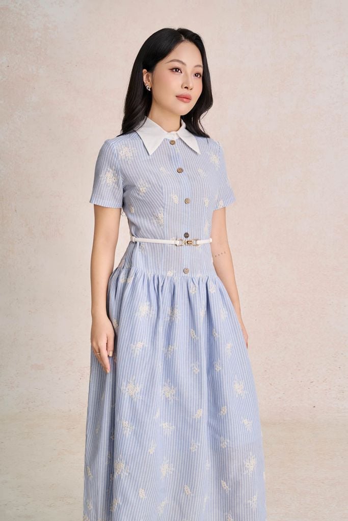 FDC35526 - Đầm công sở vải thô mỏng dáng chữ A cổ bẻ tay cộc eo phối dây đai tạo kiểu khoá thân sau - PANTIO